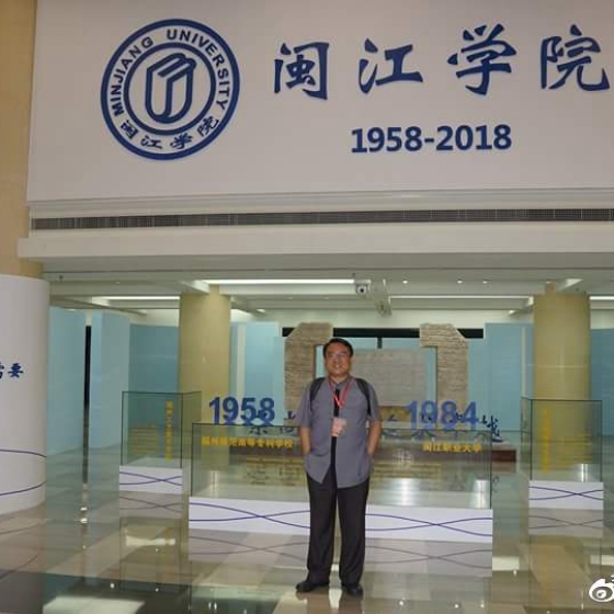 获得王宗华校长热情接待,闽江学院校园美轮美奂,每年派超过四百名学生