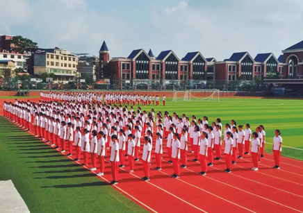 如歌青春，鏗鏘飛揚 —-貴陽樂灣國際實驗學校2021屆新生軍訓