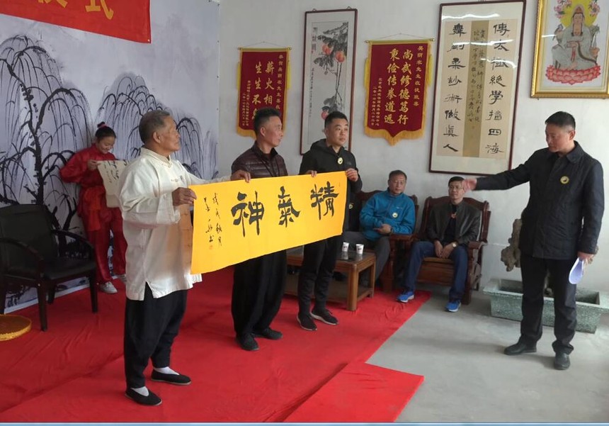 1544149532739765.jpg dd.jpg