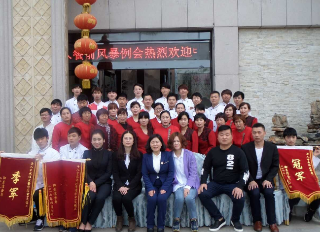 2017��4��6-7�պ����ܿ�������ɹ������г�ΰҵ��ǰ�籩������pkģʽ��ϵ