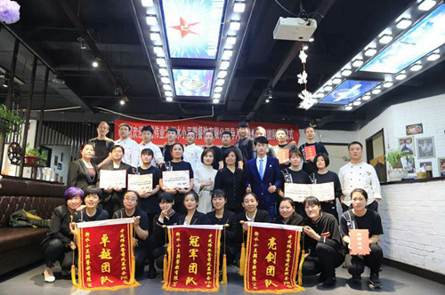 2017��4��10-11��С����ɹ������г�ΰҵ��ǰ�籩�������Ŷ�PKģʽ