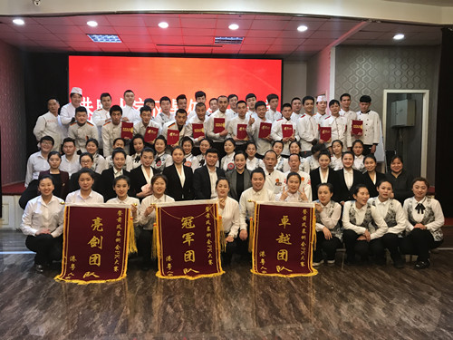 2017��12��14-15�ո����˼ҳɹ������г�ΰҵ��ǰ�籩�������Ŷ�PKģʽ