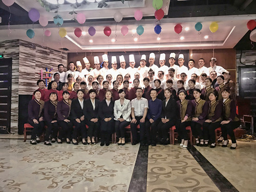 2018年4月25-26日园丁阁大酒店成功导入中成伟业主题宴会营销策划内训