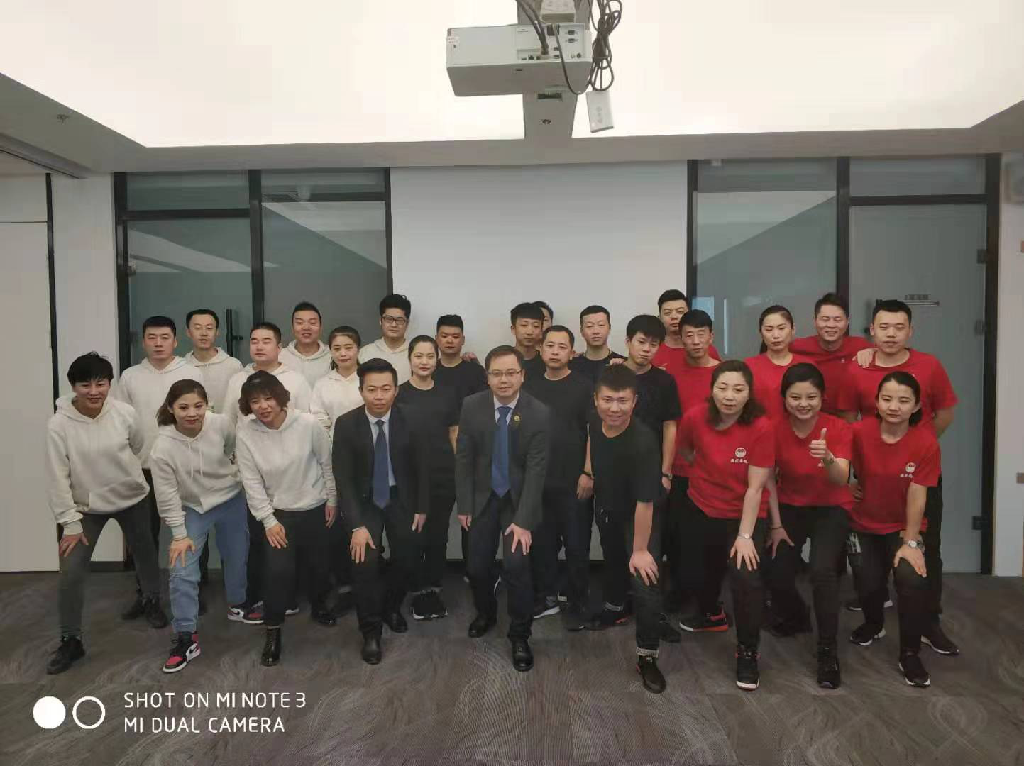 2019��3��6-7��������԰�����ɹ������г�ΰҵ��ǰ�籩������Ŷ�PKģʽ