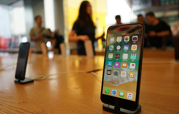 iPhone 8.jpg