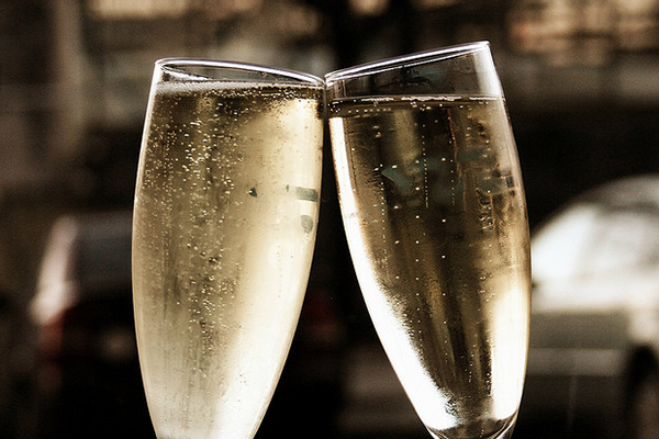 1508290922445444.png 碰杯3、.png