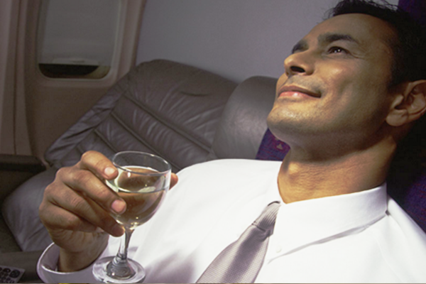 1511744456185874.png 人士饮酒.png