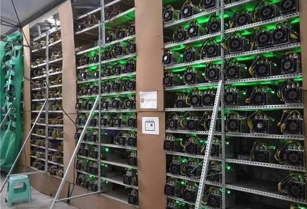 1487769892100759.jpeg 比特币世界.jpeg