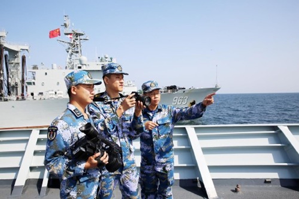 1501581150403795.jpg 外军军机抵近侦查进行取证1.jpg