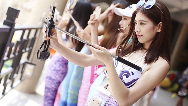 1502010031296710.jpg 网络直播1.jpg