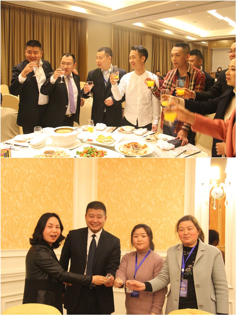1490154291759908.jpg 公司领导敬酒.jpg