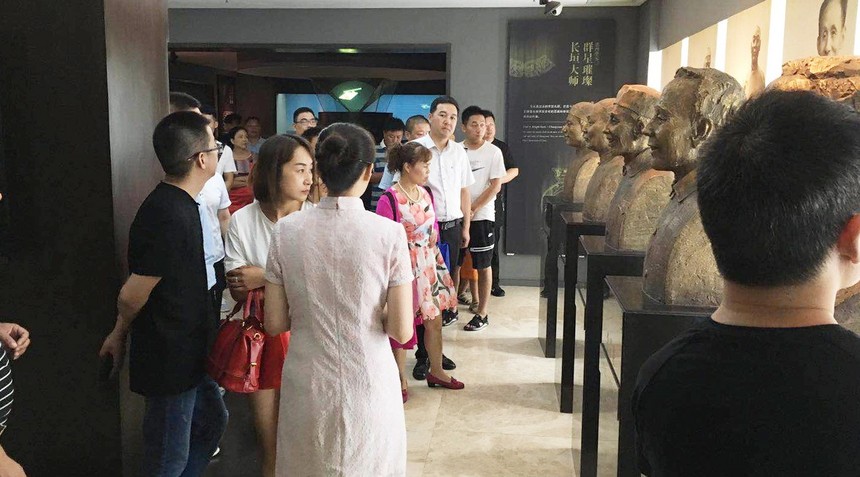 1534132865645311.jpg 1.jpg