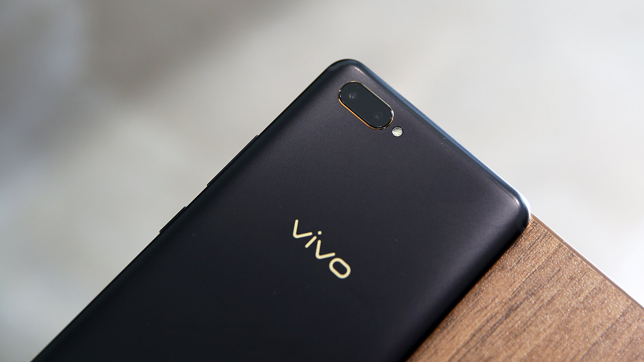 vivo x20plus屏幕指纹版图赏:首款屏下指纹机型,造就更美全面屏