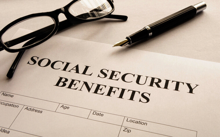 Is-It-Possible-to-Live-On-Social-Security-Retirement-Benefits.jpg