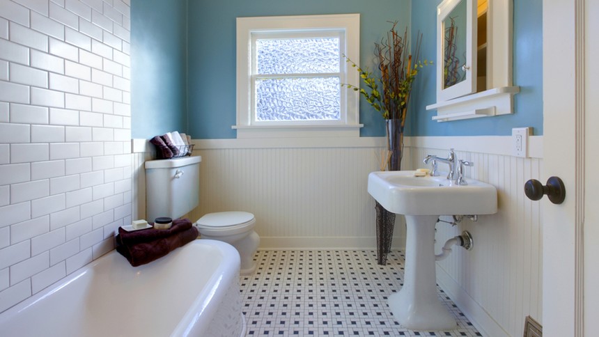 bathroom-home-today-tease-1-151217_0b73d4bc3206e4be6a47d89774e0eb07.jpg