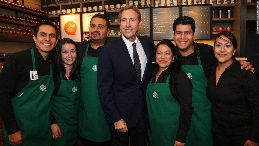 130827112233-howard-schultz-employees-1024x576.jpg