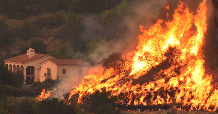 636498999306611472-AP-CALIFORNIA-WILDFIRES-96146631.JPG