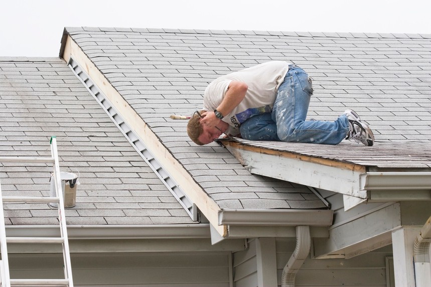 bigstock_2055640_Contractors-Repairing-Home.jpg