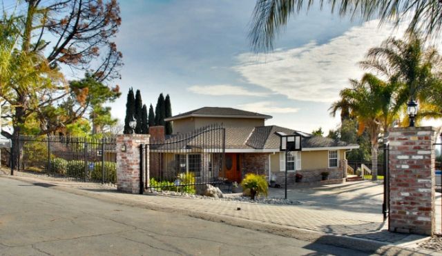 ���� ʥ����.jpg