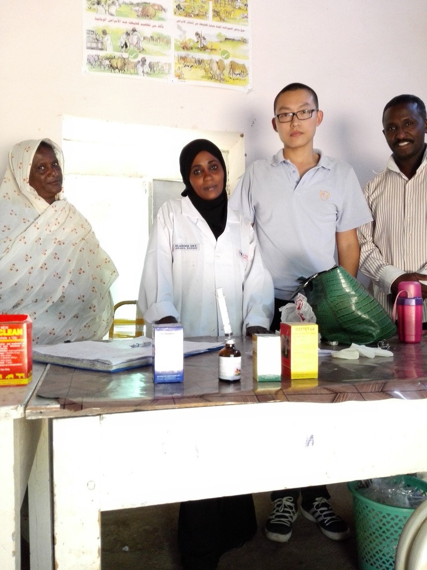 Exchange With Official Clinic Doctors In Sudan_healton