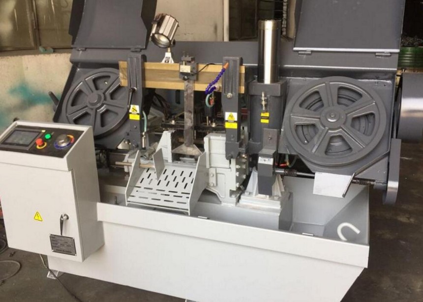 Horizontal Band Saw (23).jpg