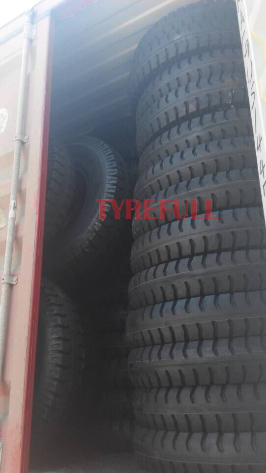 1000-20 truck tire.jpg