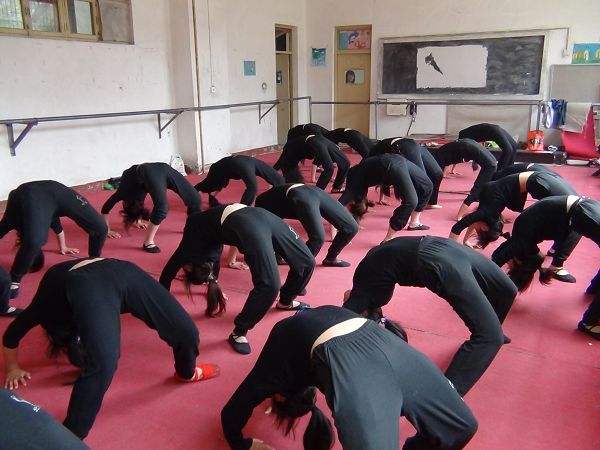 ɶʦѧУ