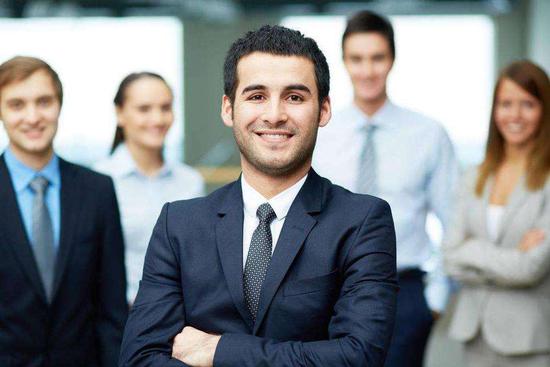 MBAְ����CEO���쵼��Ϊ�����˾�Ӫҵ����