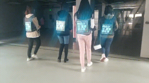 1541570415813842.gif 1.gif