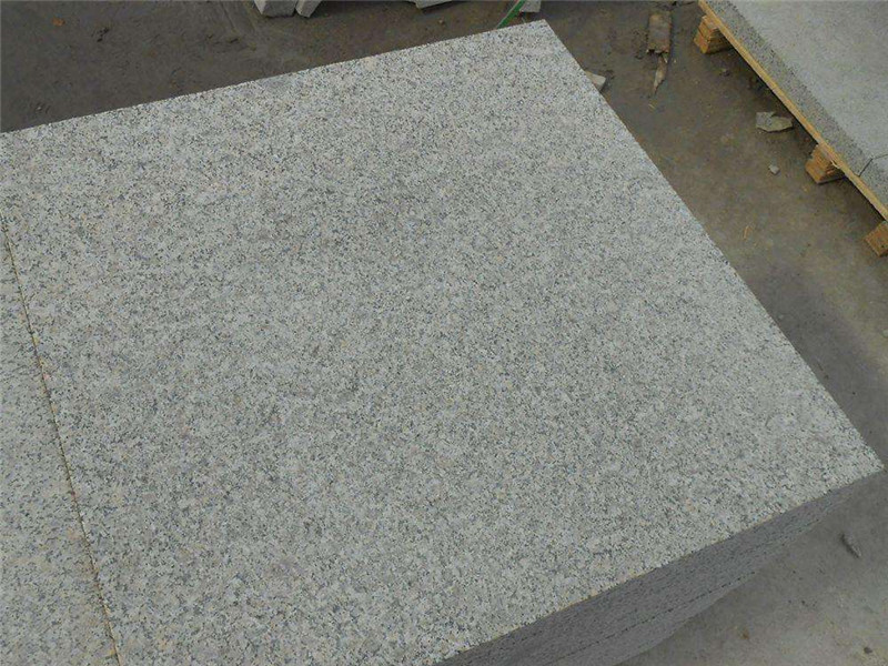 规格:(mm) 100×100×20 产地: 山东 光泽度: 80gu 类型: 火烧板 颜色