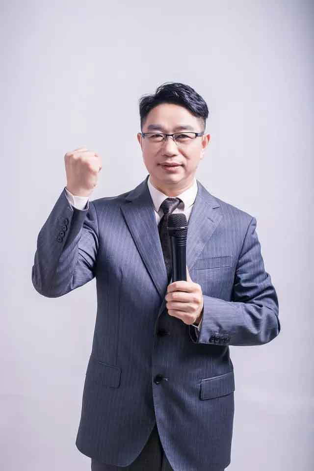 1521614331168723.jpg 熊老师.jpg