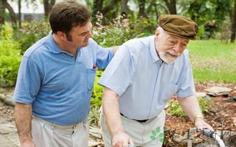 怎样照顾孤寡老人 怎样照顾孤寡老人