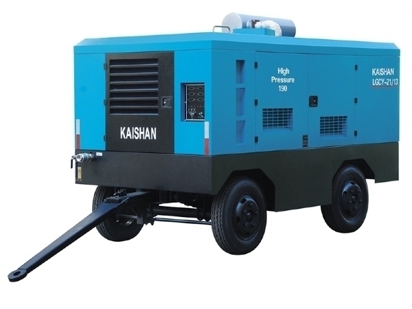 KH5型露天潛孔鉆車
