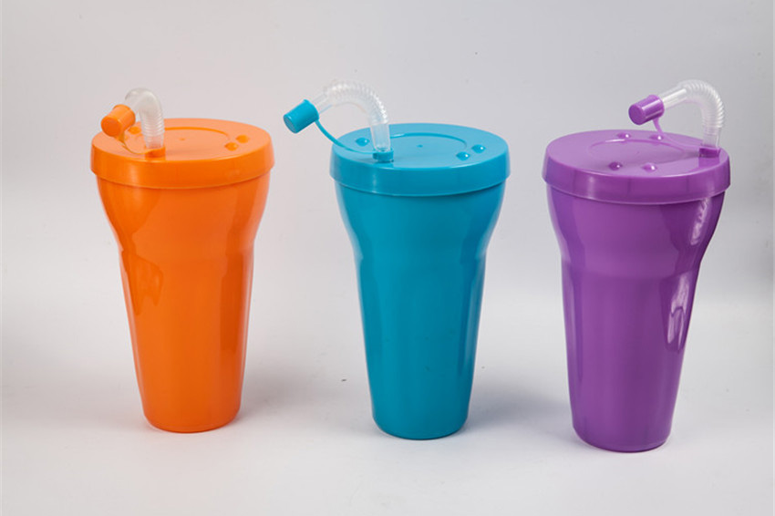 Straw cup.jpg