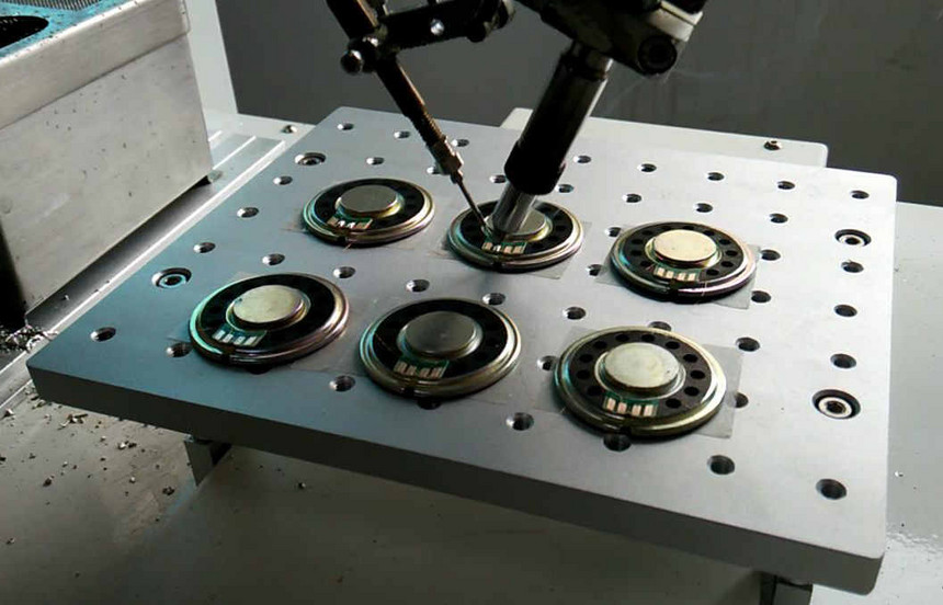 AUTOMATIC SOLDERING FOR EARPHONE.jpg