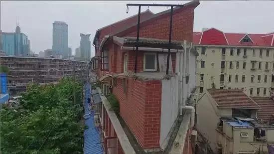 hg044NQdGd9q94yN.jpg