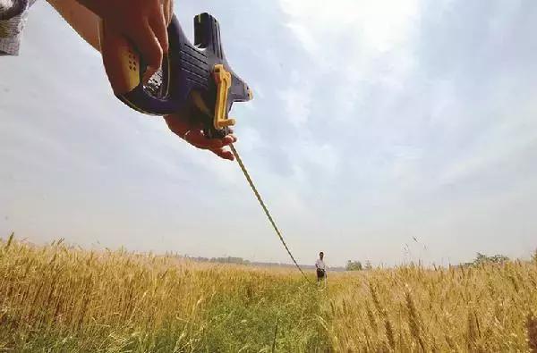 Dm4vaRIkZkiR0rFH.jpg
