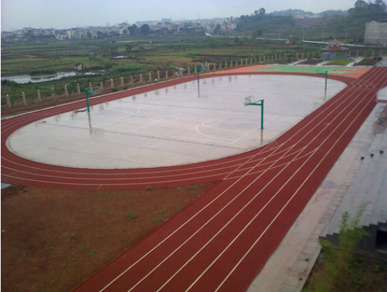 余庆县白泥中学田径场改造