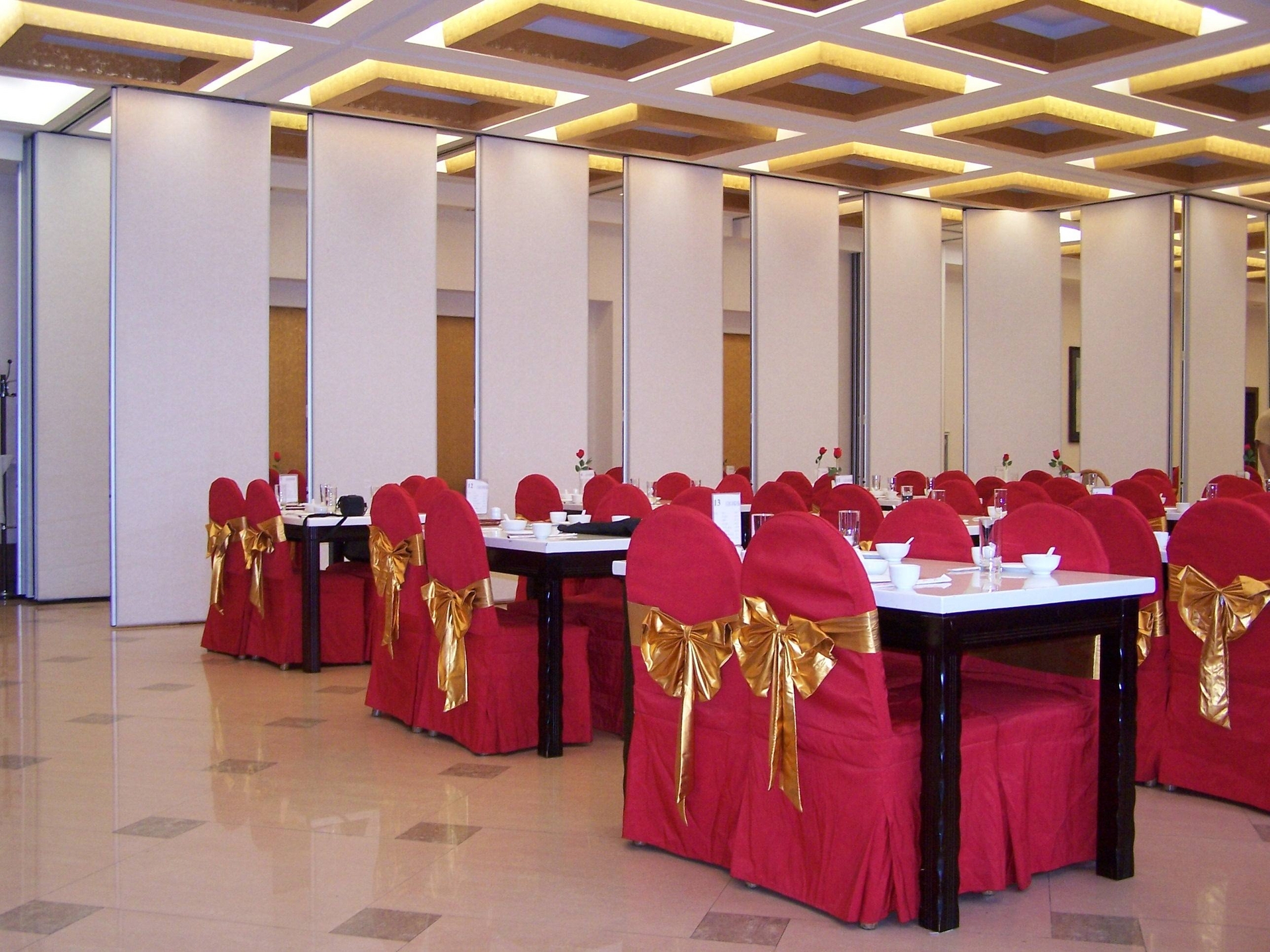 饭店包厢活动隔断系列