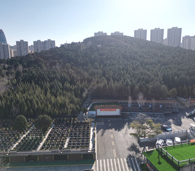玉顶山公墓俯拍