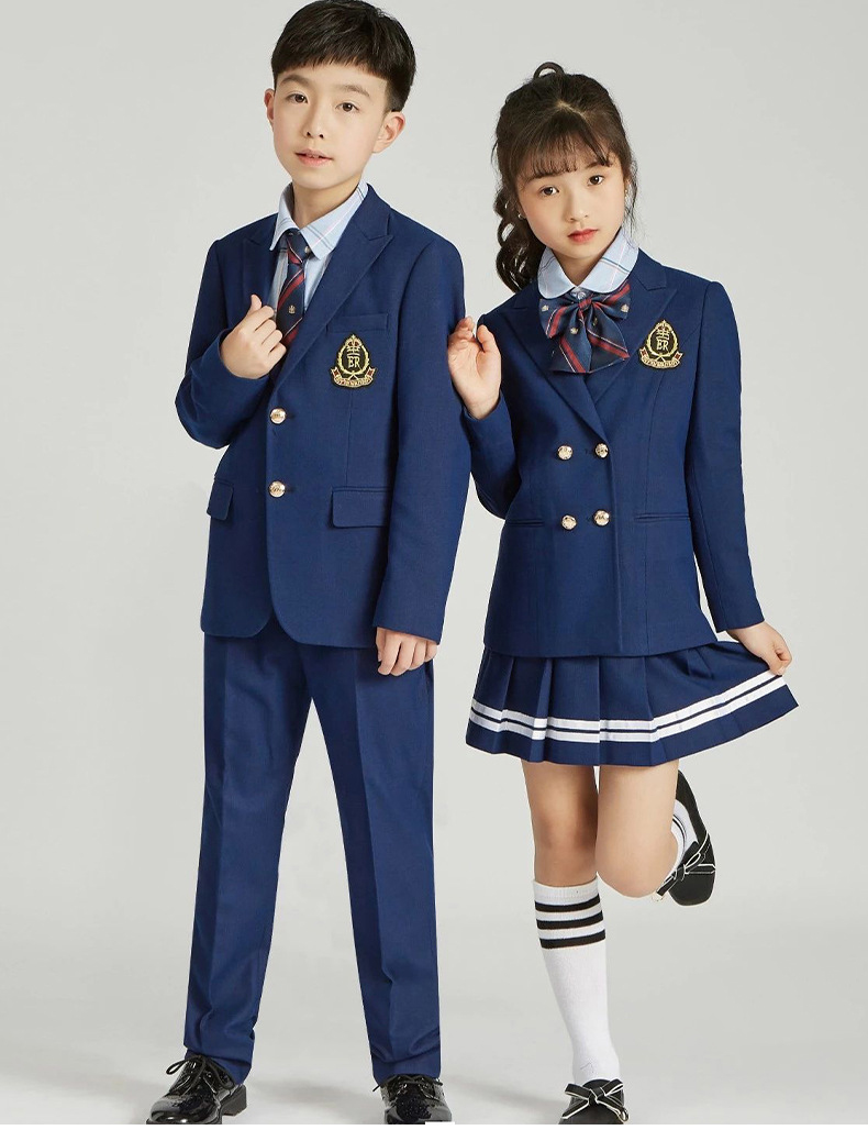 中学生校服