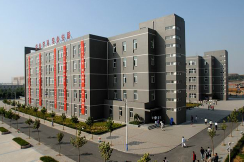 郑州市工业技师学院图片