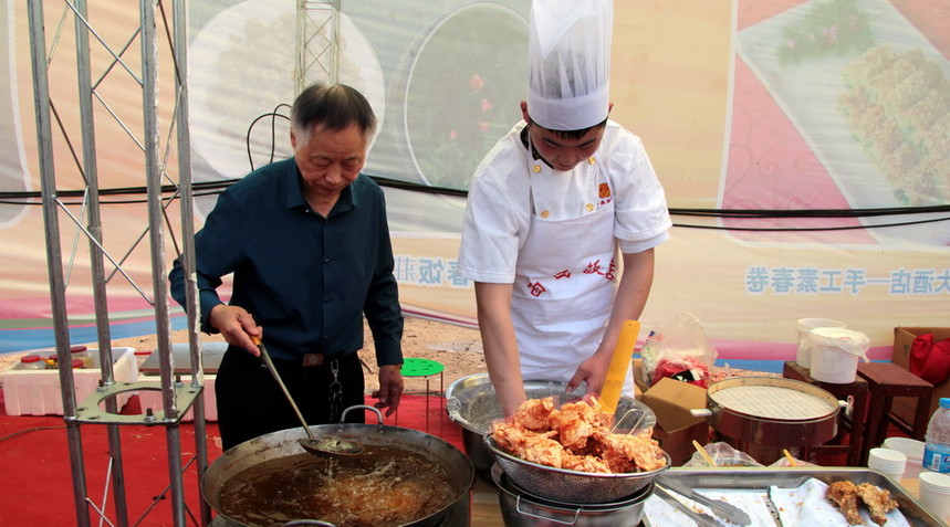 "垣乡垣味"美食节助力长垣马拉松公园开园