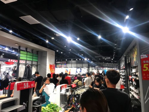 唐山爱琴海两周年庆,全城穿越共狂欢