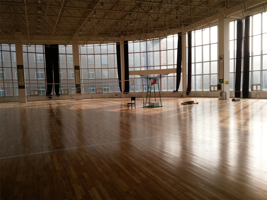 抚顺朝一中体育馆