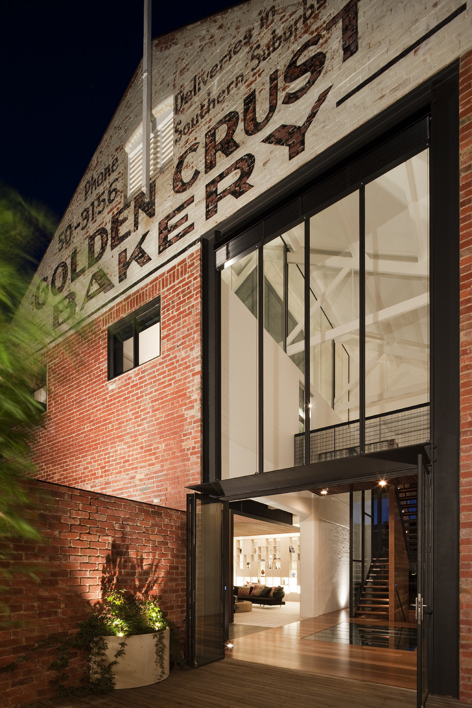 金色的地壳面包店